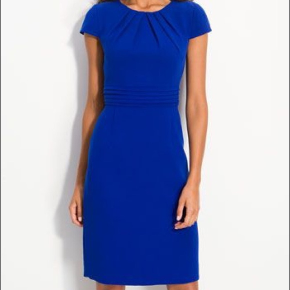 Stunning Tahari pencil dress